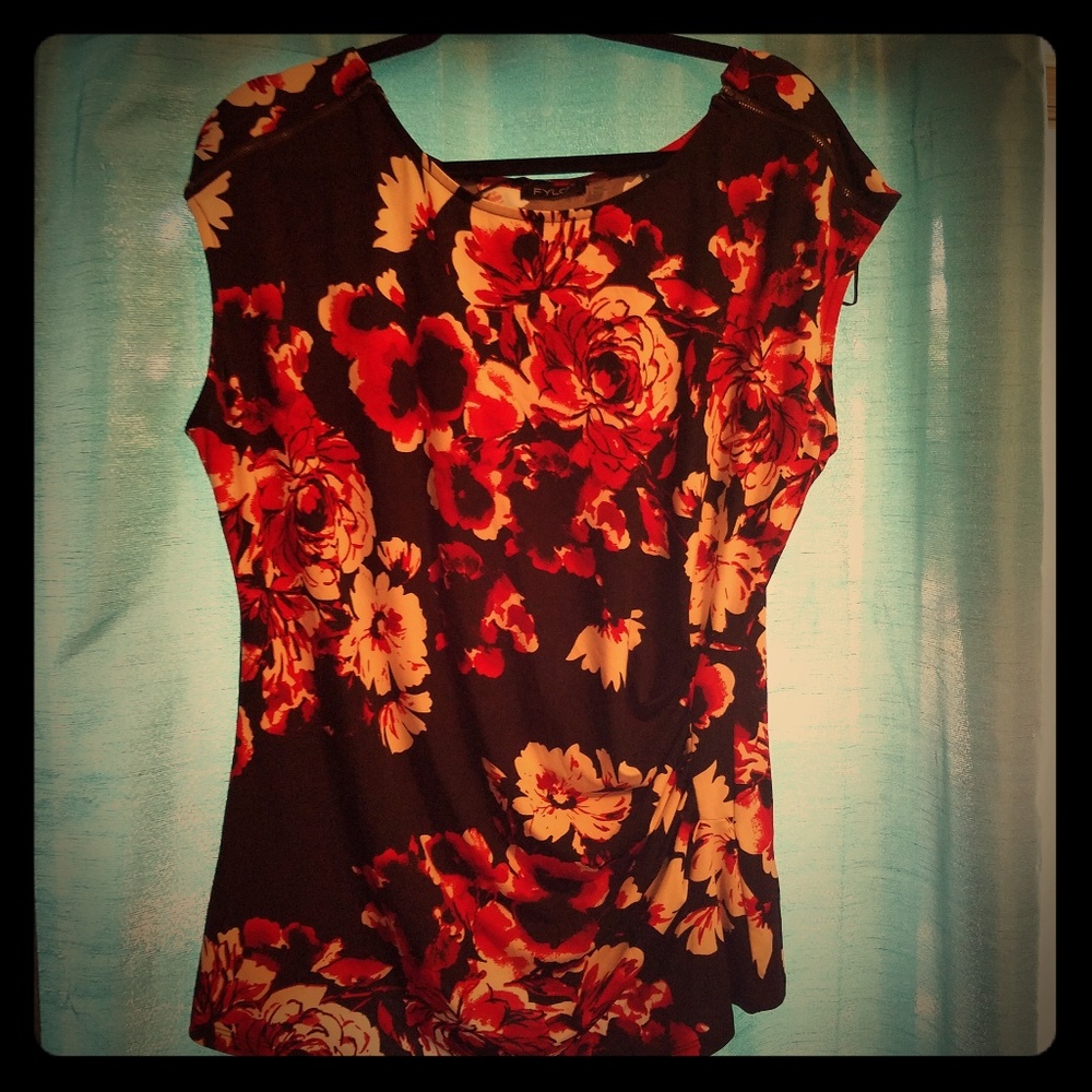 Floral top